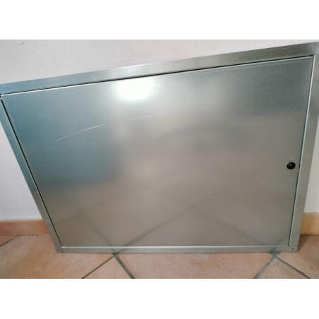 SPORTELLO PER CONTATORE  ACCIAIO ZINCATO CM. 50X70 LEGGERMENTE DIFETTATO